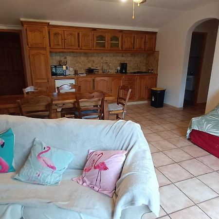 Hostal Les Prairies Mas Roux Raphèle Habitación foto