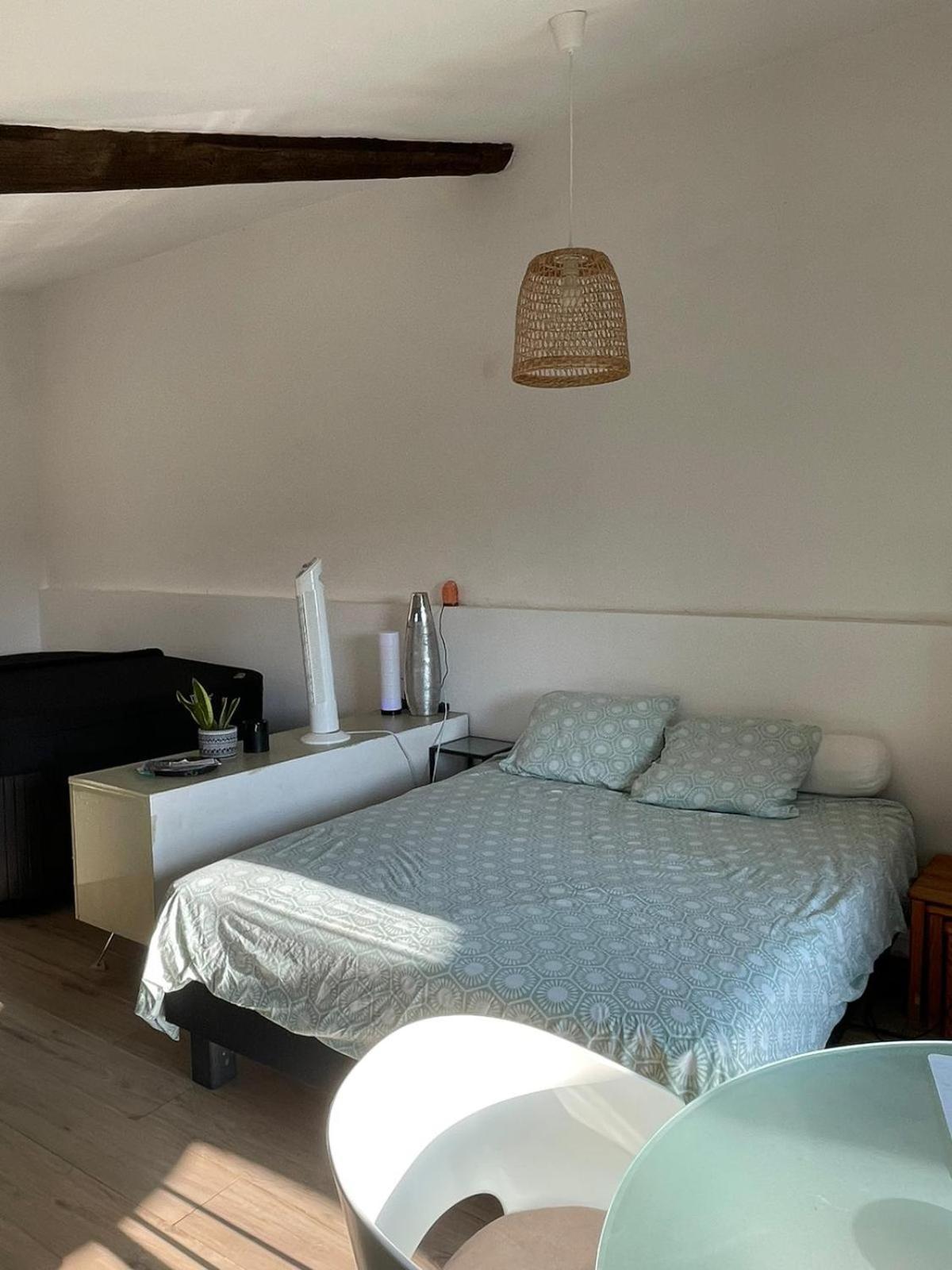 Hostal Les Prairies Mas Roux Raphèle Habitación foto